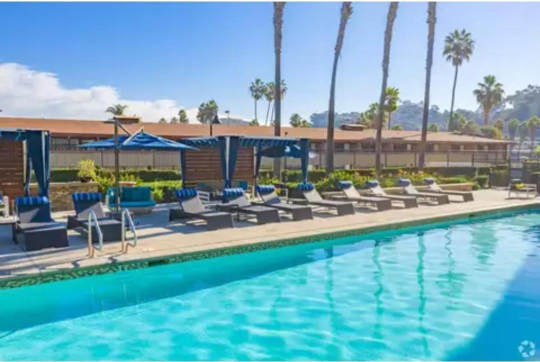 Luxury Avenue Leilighet San Diego Eksteriør bilde