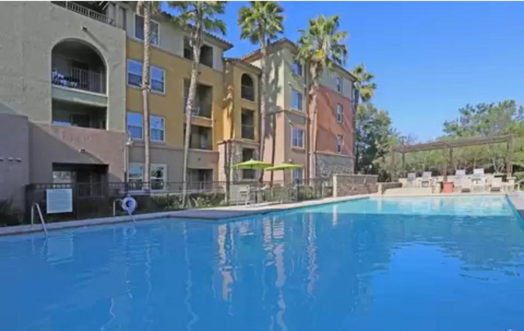 Luxury Avenue Leilighet San Diego Eksteriør bilde